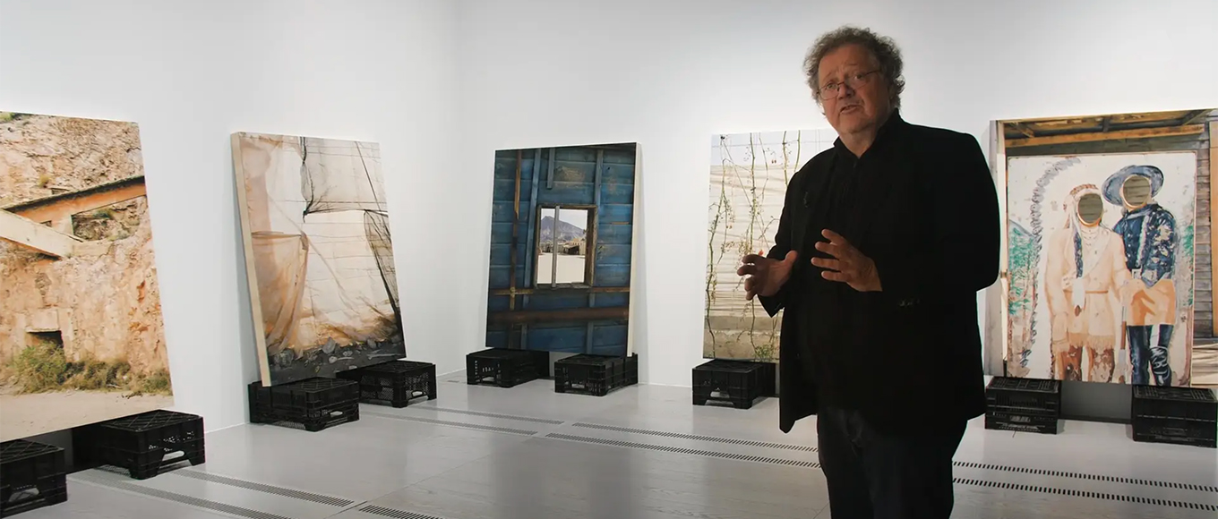 Mast Grant video curatore